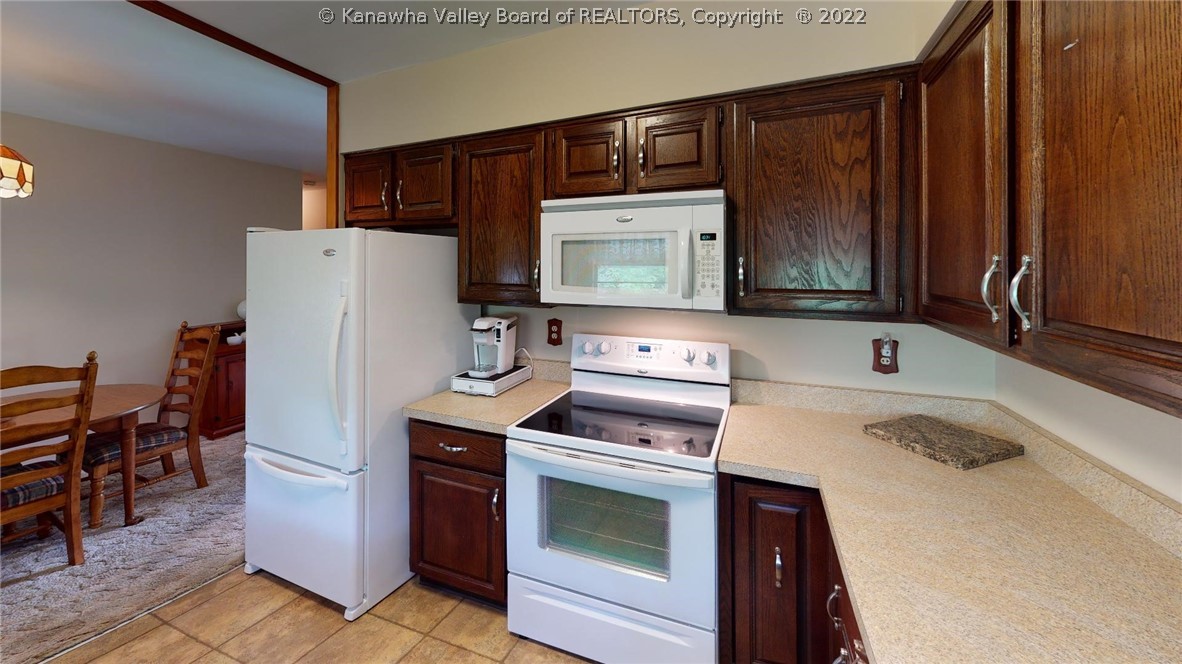 107 Seneca Road Huntington, WV 25705 - Photo 8 of 22 Gallery Image 8
