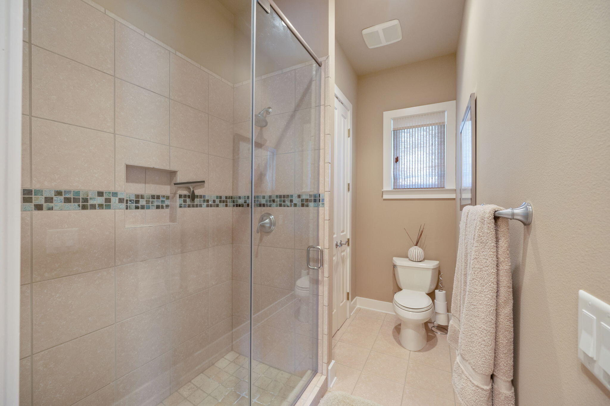 2943 Pine Valley Road Miramar Beach, FL 32550 - Photo 56 of 97 Guest bath