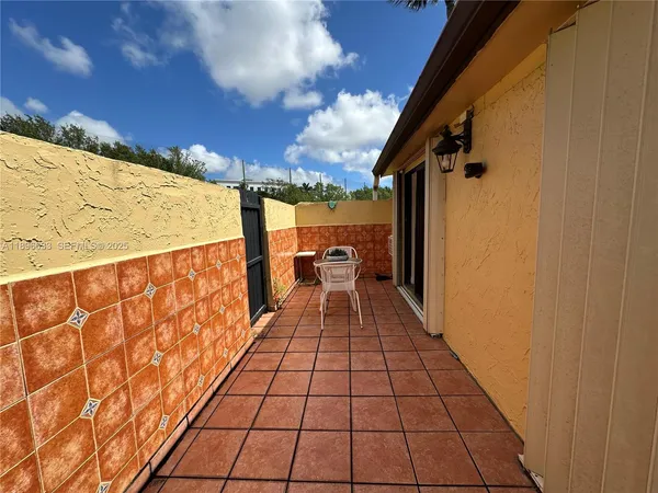 $3,400 | 3730 Alcantara Avenue, Unit 69F, Doral, FL 33178