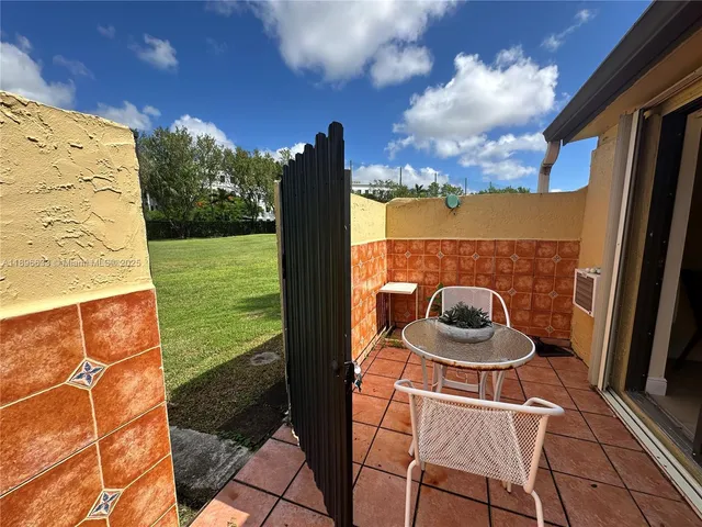 $3,900 | 3730 Alcantara Avenue, Unit 69F, Doral, FL 33178