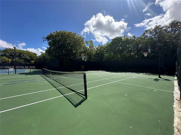 $3,400 | 3730 Alcantara Avenue, Unit 69F, Doral, FL 33178