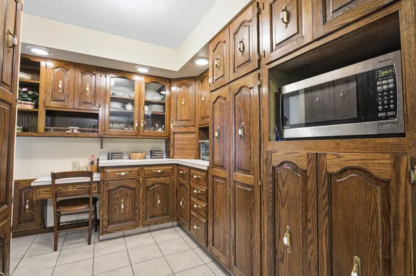 $214,900 | 208 Water Street, Kansas, IL 61933