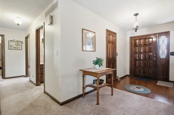 $214,900 | 208 Water Street, Kansas, IL 61933