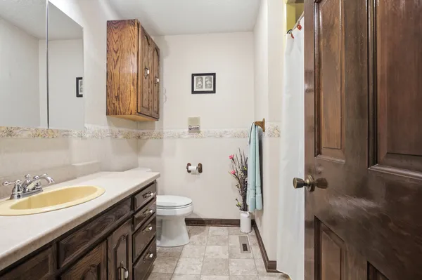 $214,900 | 208 Water Street, Kansas, IL 61933