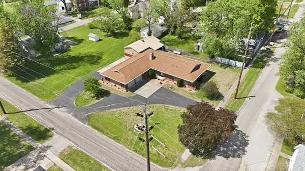 $214,900 | 208 Water Street, Kansas, IL 61933