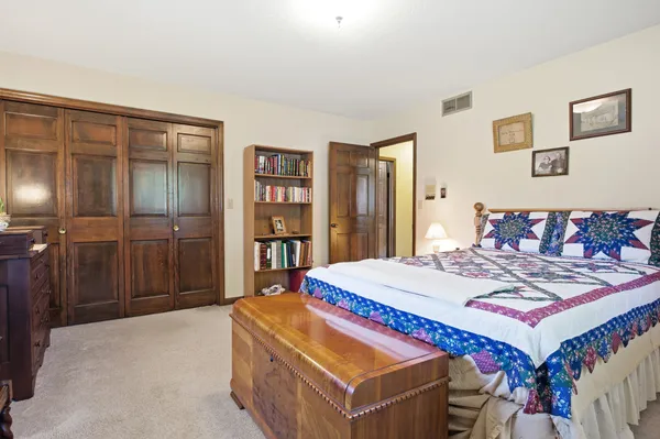 $214,900 | 208 Water Street, Kansas, IL 61933