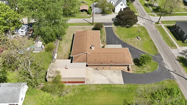 $214,900 | 208 Water Street, Kansas, IL 61933