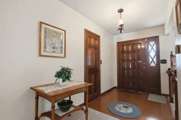 $214,900 | 208 Water Street, Kansas, IL 61933