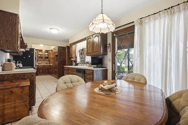 $214,900 | 208 Water Street, Kansas, IL 61933