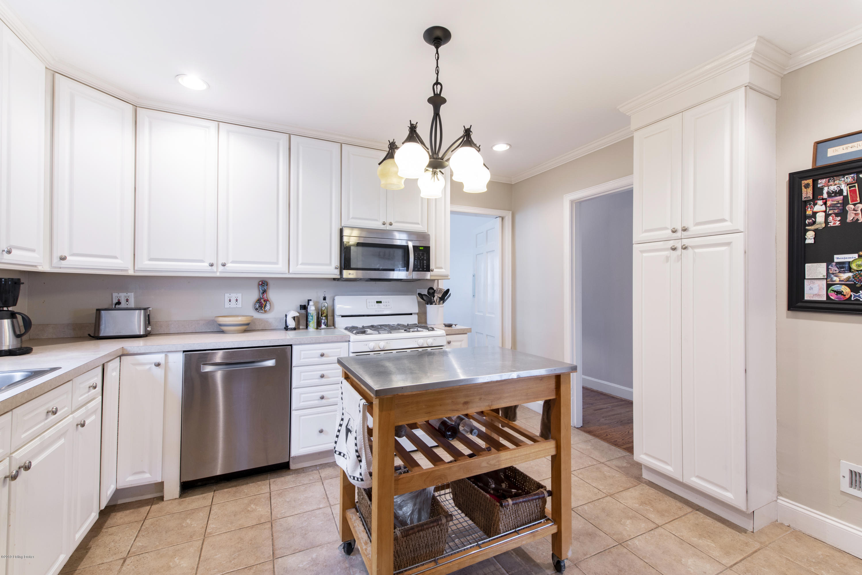 2316 Meadow Road Louisville, KY 40205 - Photo 12 of 34 DSC_7901