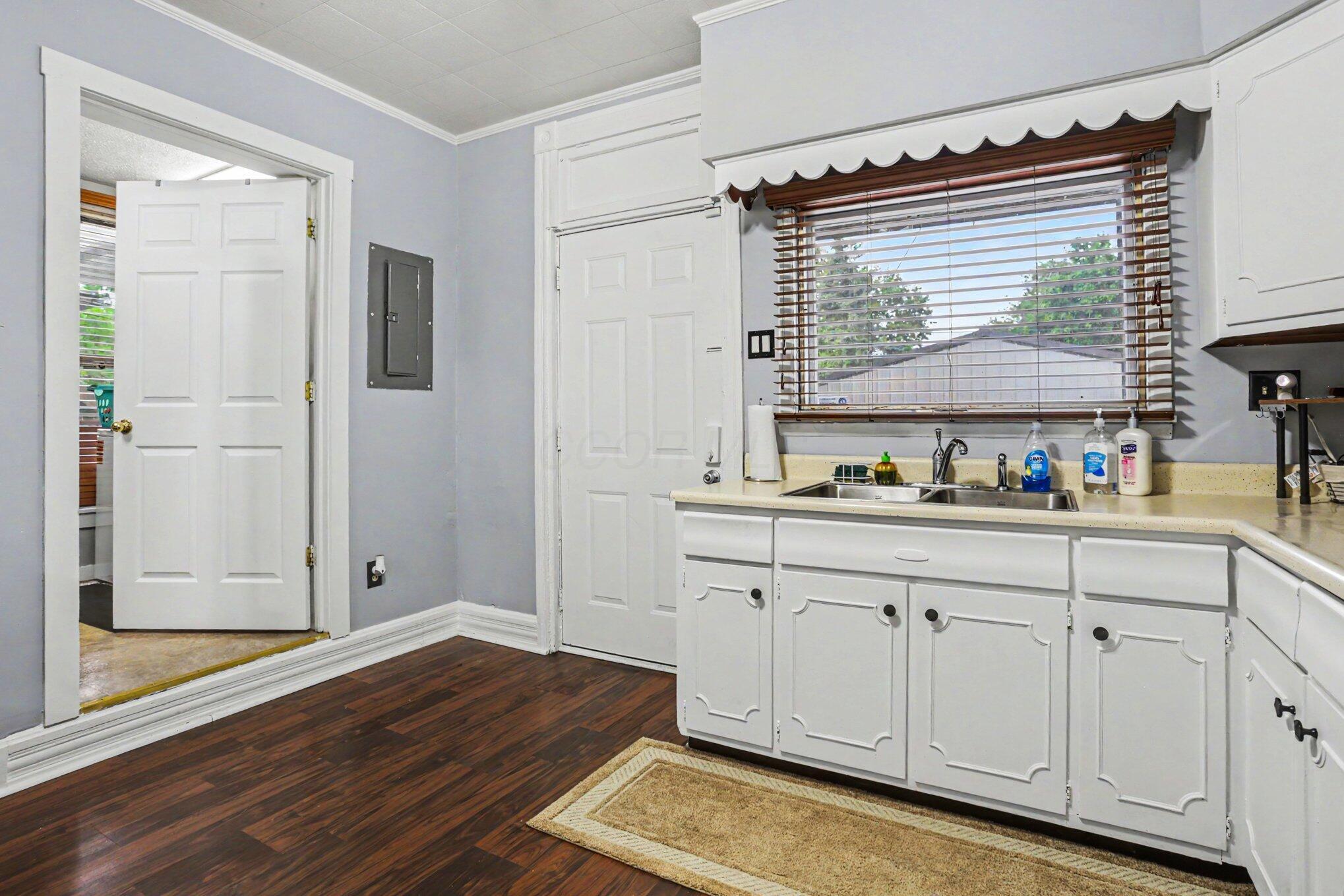 333 East Main Street Circleville, OH 43113 - Photo 10 of 28