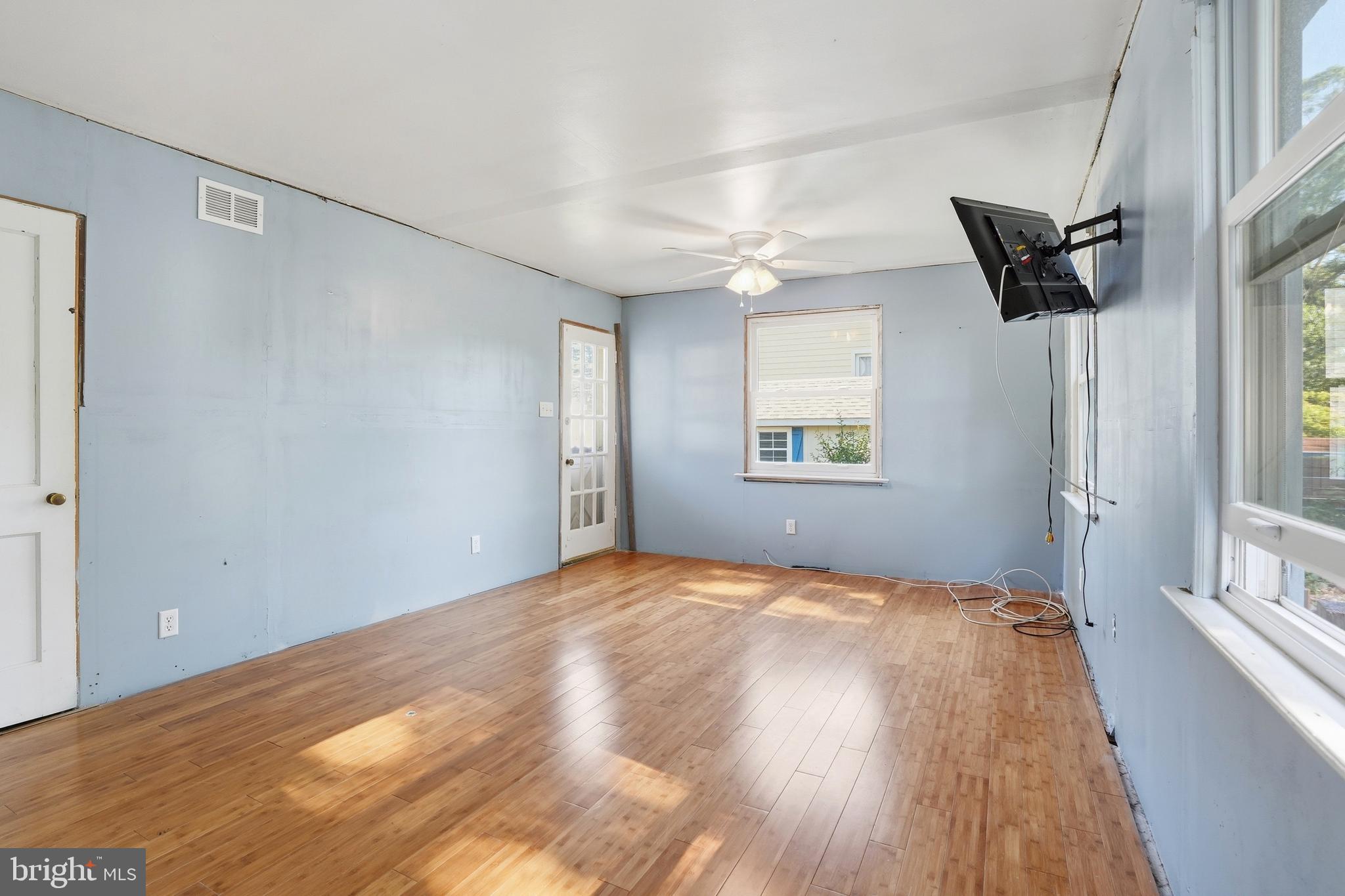 314 South Lippincott Avenue Maple Shade, NJ 08052 - Photo 13 of 33