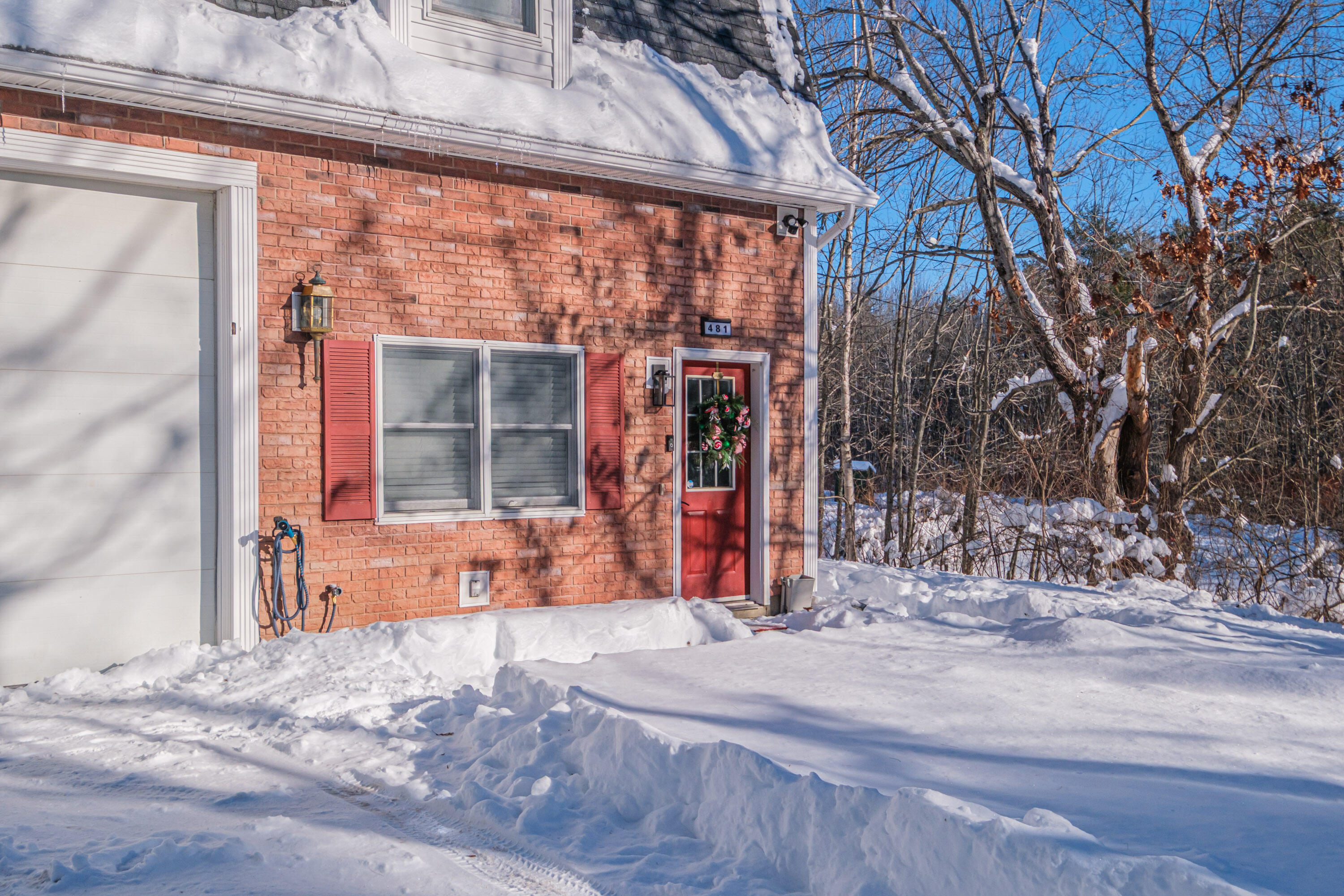 481 River Road Topsham, ME 04086 - Photo 3 of 59 20251226gp-60003