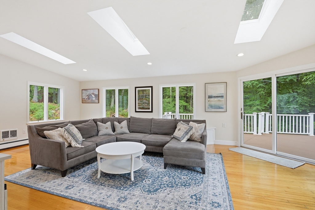99 Nourse Road Bolton, MA 01740 - Photo 8 of 41
