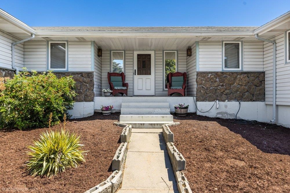 2105 West Borden Road Spokane, WA 99224 - Photo 3 of 50