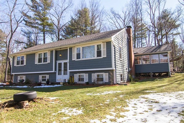 53 Old Farm Road Sturbridge, MA 01566 - Photo 2 of 26 Gallery Image 2