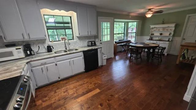 $374,900 | 1565 Blockford Court West, Tallahassee, FL 32317
