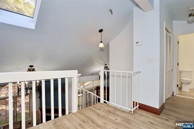 $549,000 | 121 Surrey Court, Ramsey, NJ 07446