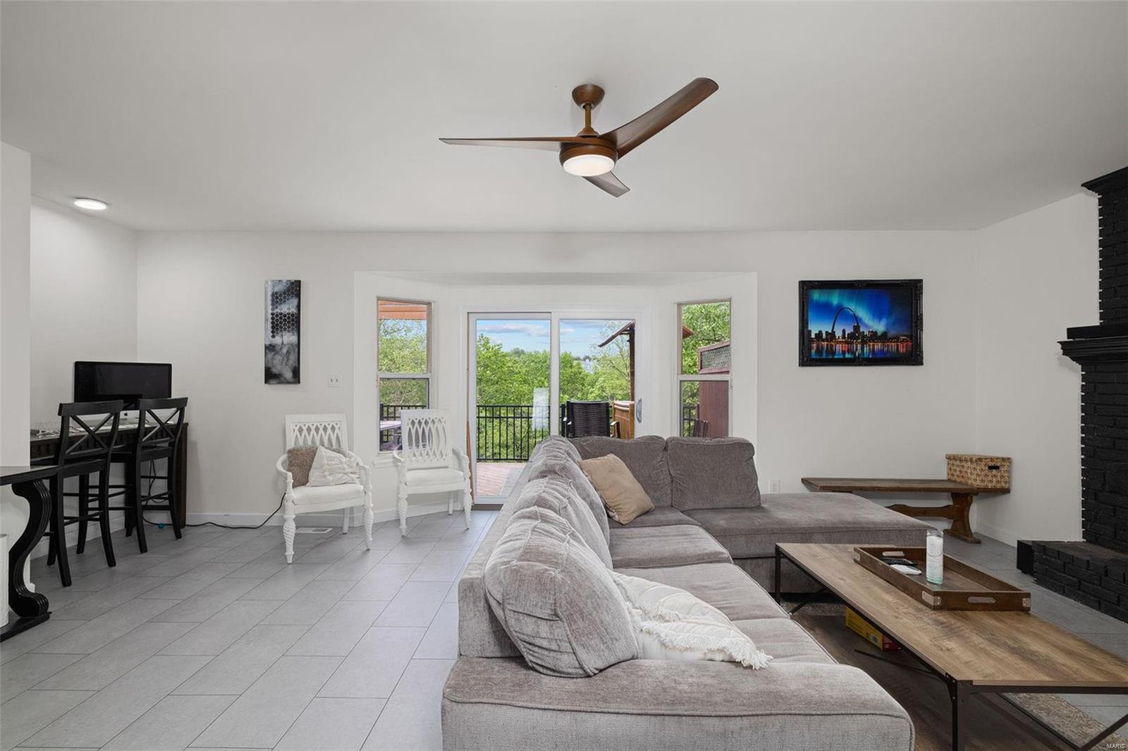 10131 Schuessler Road St. Louis, MO 63128 - Photo 13 of 53 Gallery Image 13