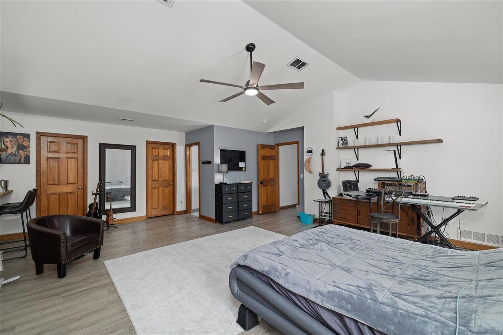 10131 Schuessler Road St. Louis, MO 63128 - Photo 31 of 53 Gallery Image 31
