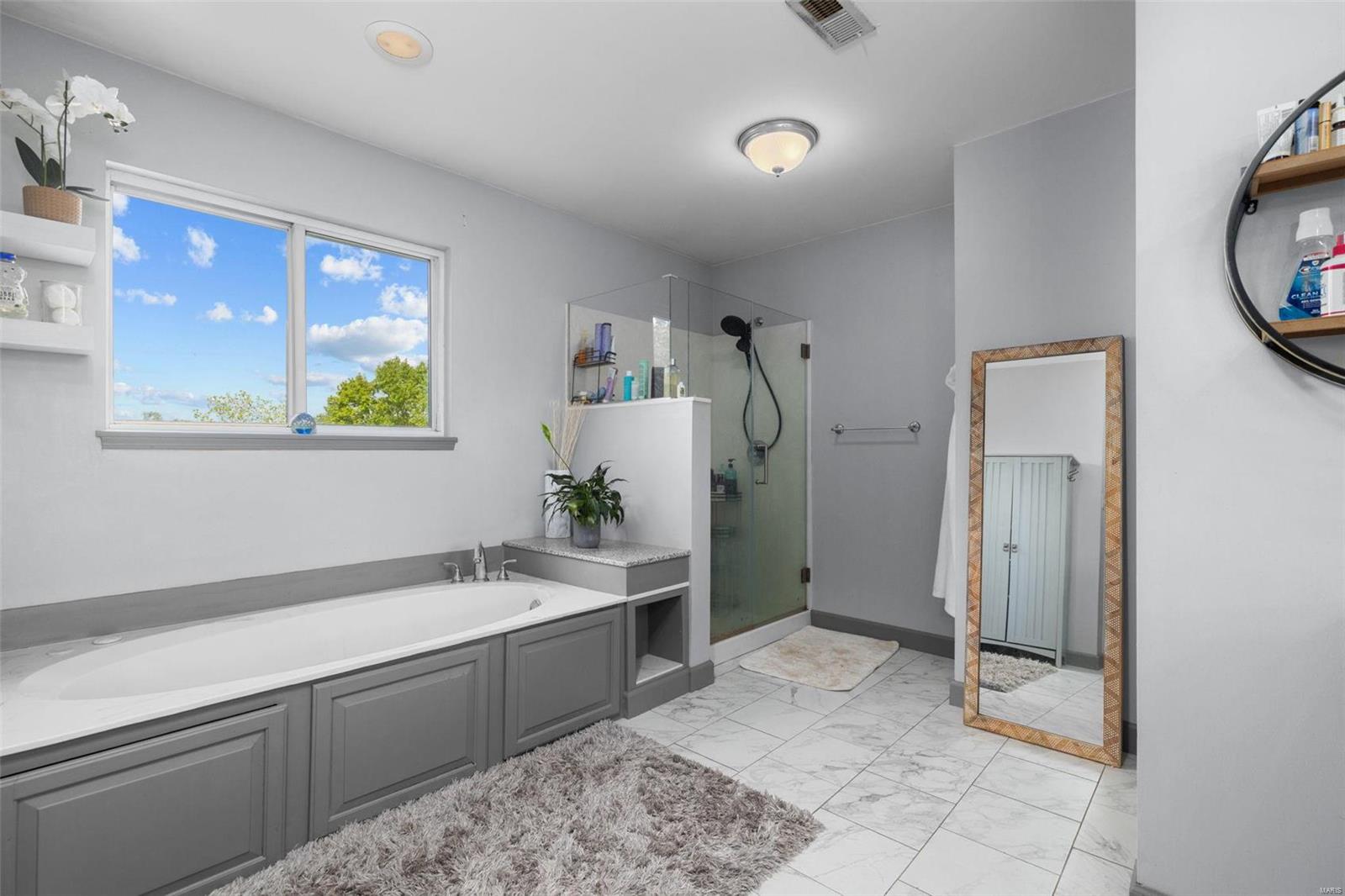 10131 Schuessler Road St. Louis, MO 63128 - Photo 32 of 53 Gallery Image 32