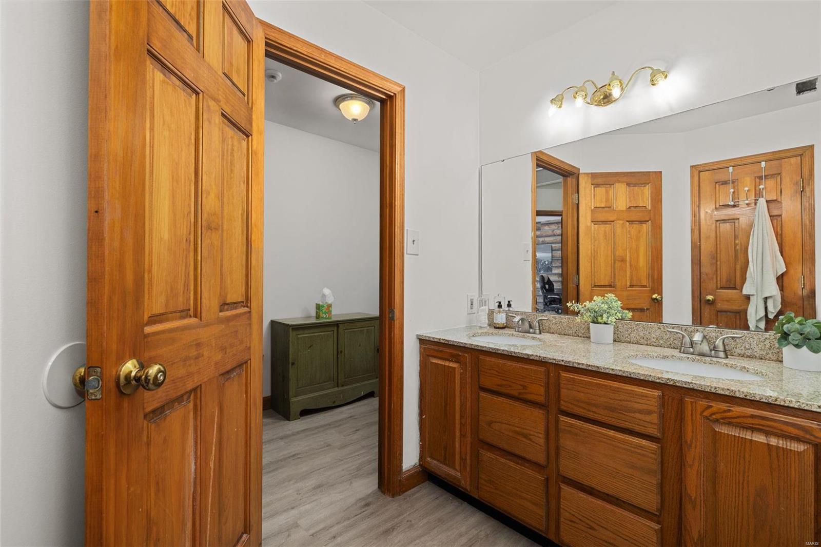 10131 Schuessler Road St. Louis, MO 63128 - Photo 42 of 53 Gallery Image 42