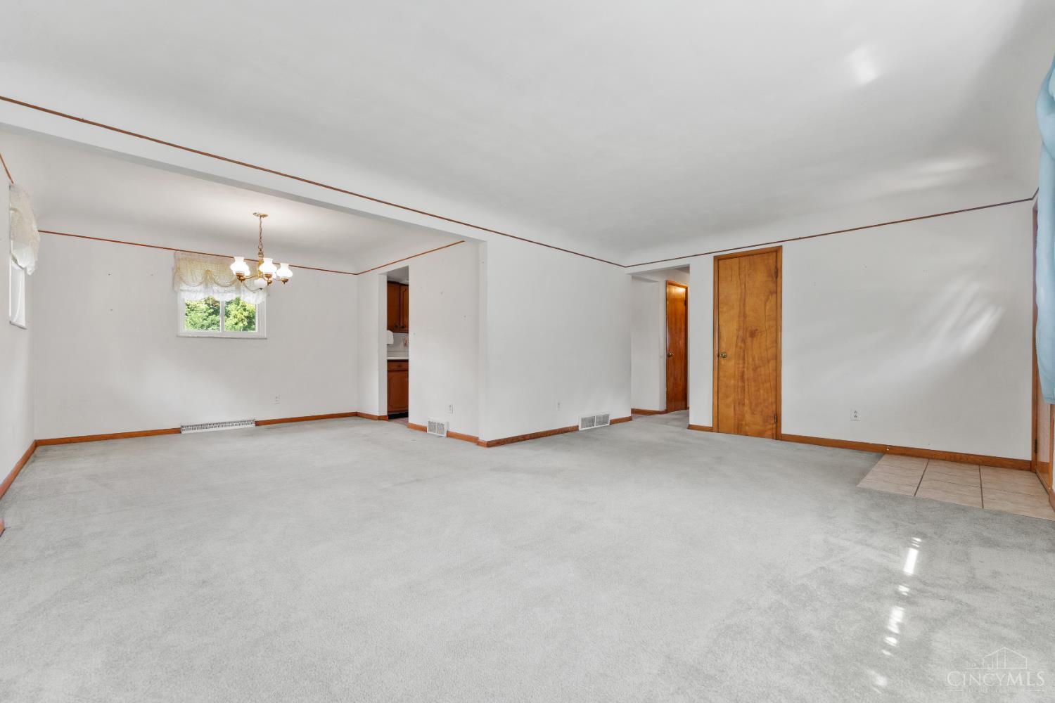 4713 Shephard Road Batavia, OH 45103 - Photo 3 of 28 Gallery Image 3