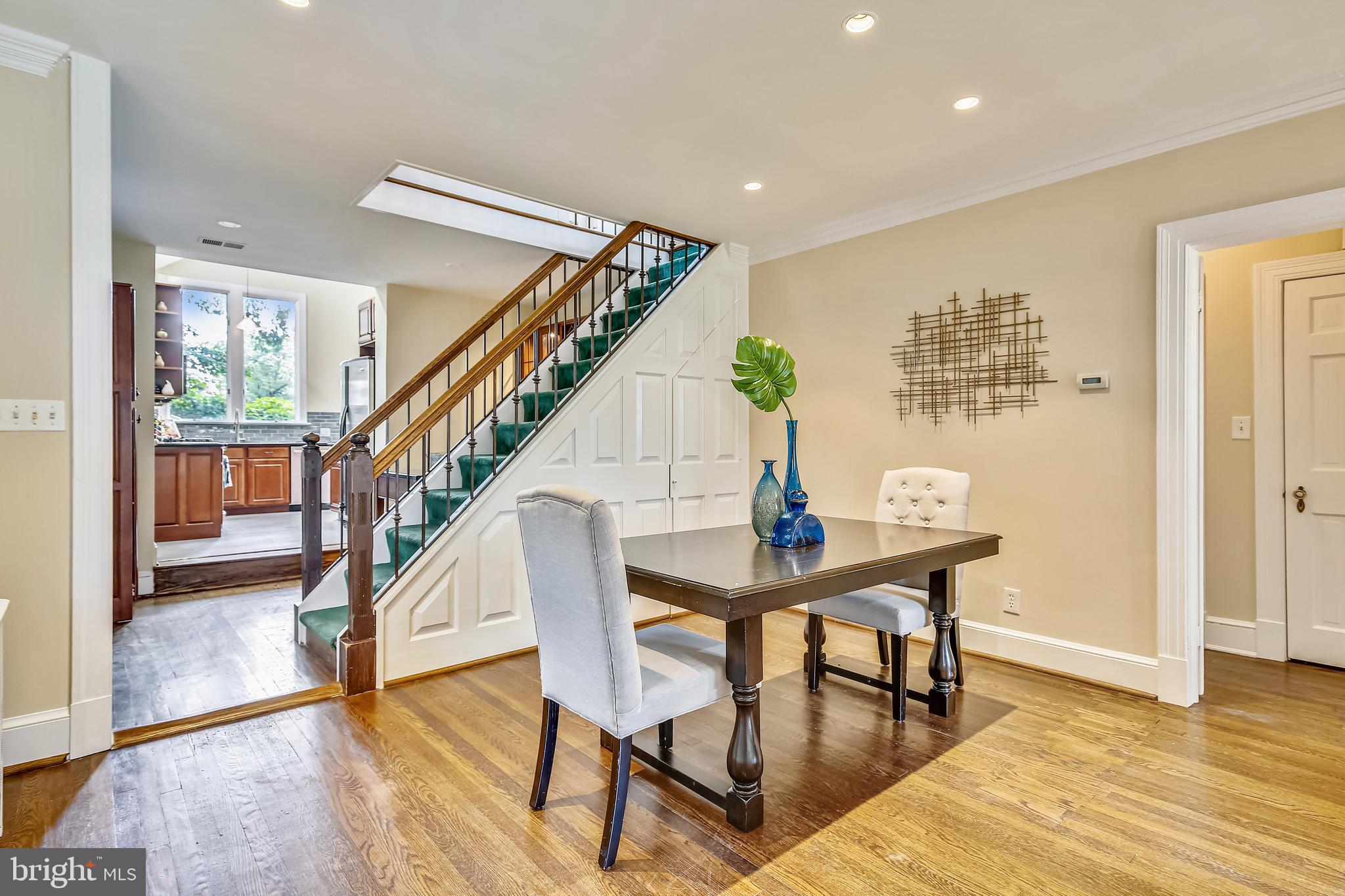 3227 20th Road North Arlington, VA 22207 - Photo 4 of 48 Dining Area w/Recessed lights