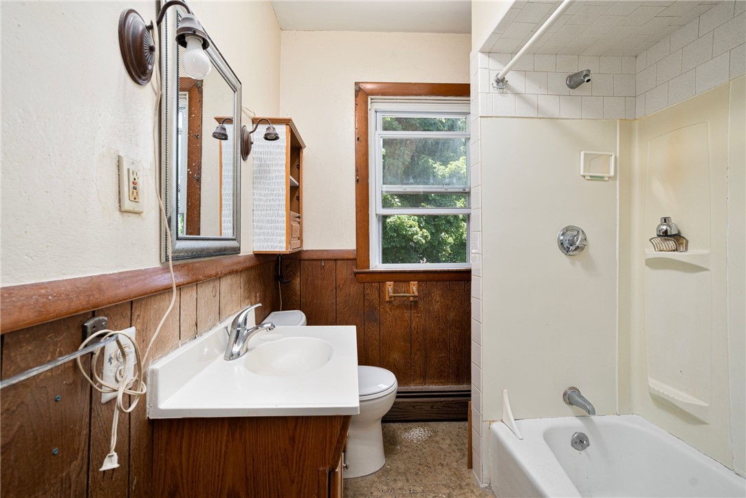 147 Tweed Street Pawtucket, RI 02861 - Photo 25 of 39