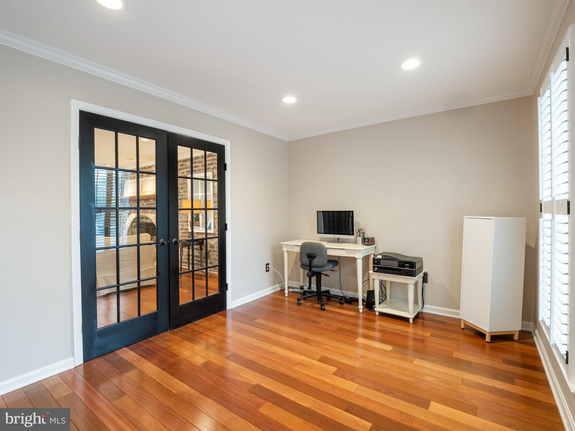 5135 Pheasant Ridge Road Fairfax, VA 22030 - Photo 22 of 41 Gallery Image 22