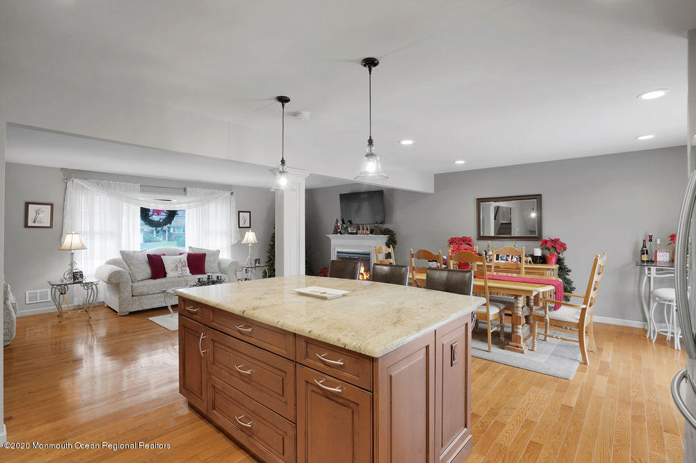 124 Stillwells Corner Road Freehold, NJ 07728 - Photo 11 of 41 030_dsc03015