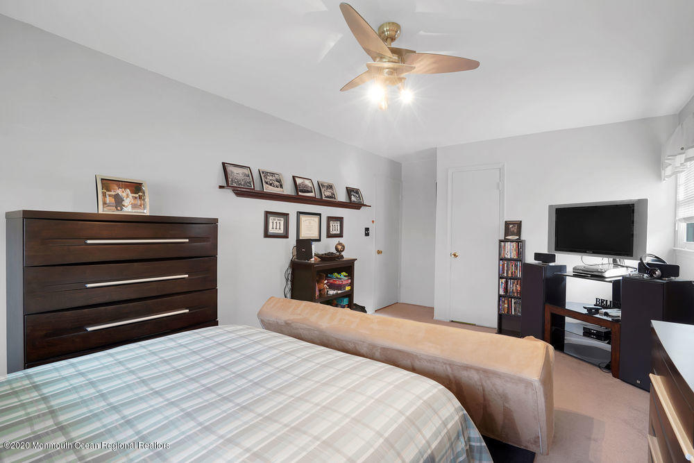 124 Stillwells Corner Road Freehold, NJ 07728 - Photo 28 of 41 036_dsc02905