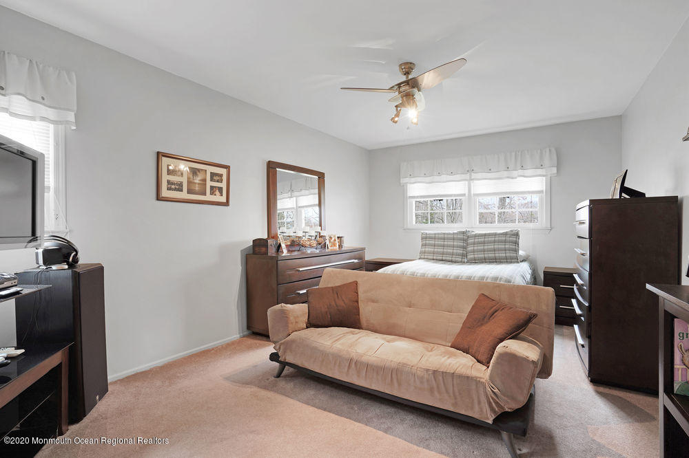 124 Stillwells Corner Road Freehold, NJ 07728 - Photo 29 of 41 035_dsc02900