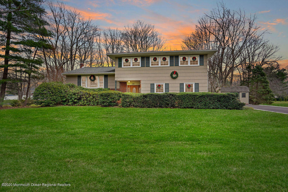 124 Stillwells Corner Road Freehold, NJ 07728 - Photo 36 of 41 002_01egs6kxs0xtm3cxbrmmxtnwrviw3xztc0nc
