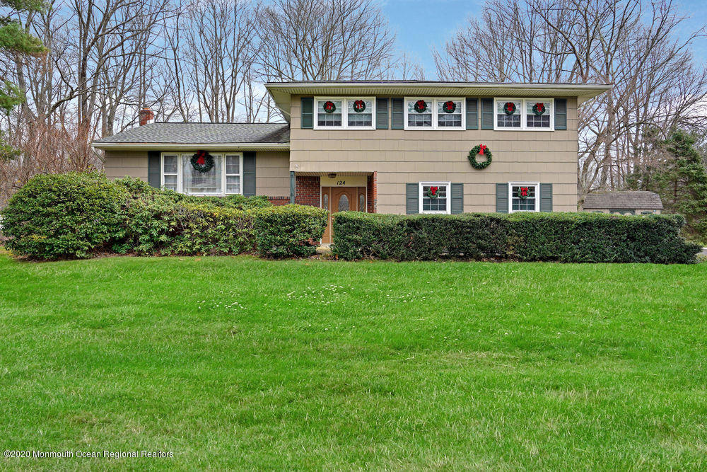 124 Stillwells Corner Road Freehold, NJ 07728 - Photo 38 of 41 010_dsc03066-dsc03070_1b