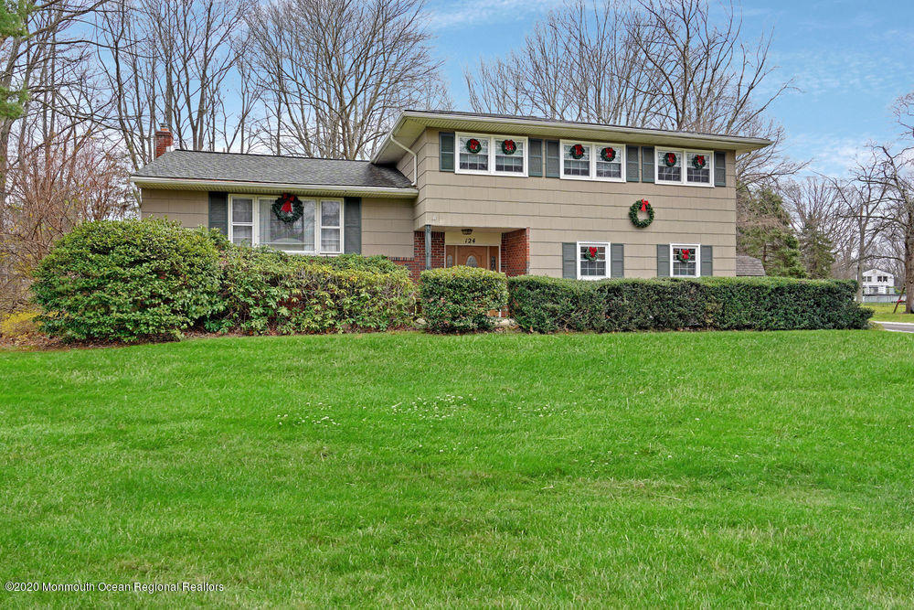 124 Stillwells Corner Road Freehold, NJ 07728 - Photo 40 of 41 005_dsc03071-dsc03075_1b