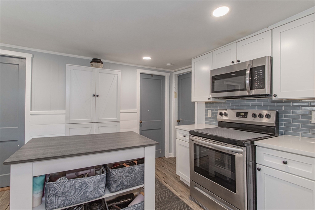 21 Bisbee Street Wareham, MA 02576 - Photo 6 of 38