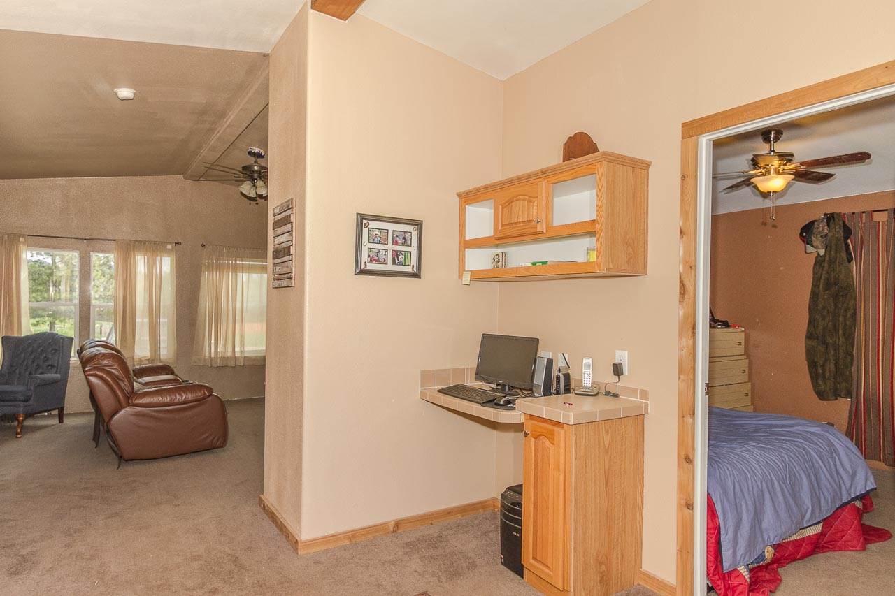 4044 A Springdale Hunters Road Springdale, WA 99173 - Photo 14 of 20