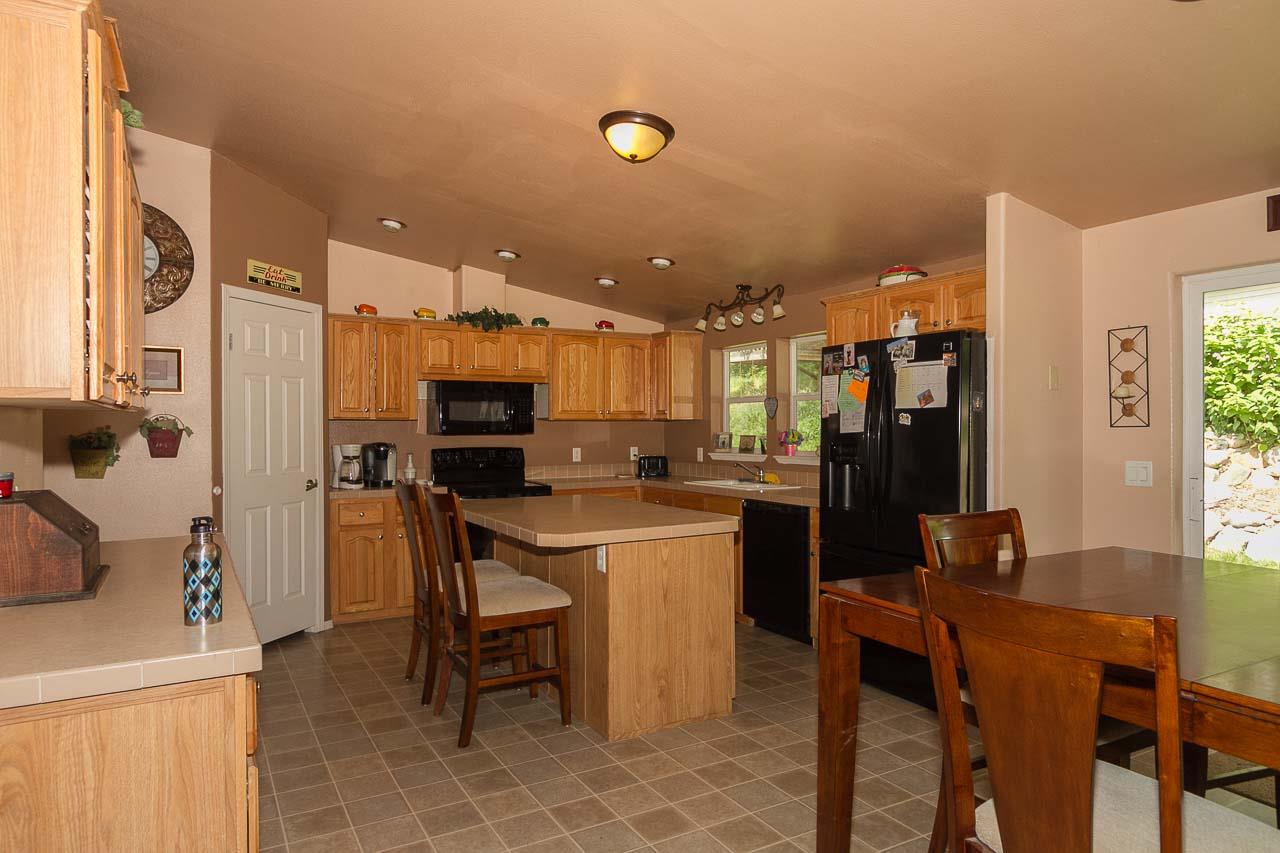 4044 A Springdale Hunters Road Springdale, WA 99173 - Photo 6 of 20