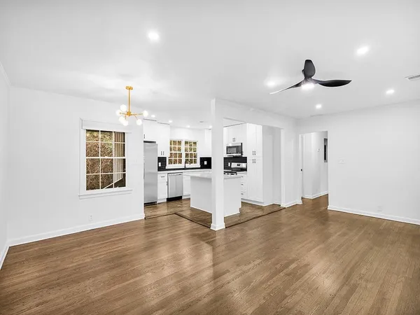 $3,500 | 1253 Dunwoody Lane Northeast, Atlanta, GA 30319