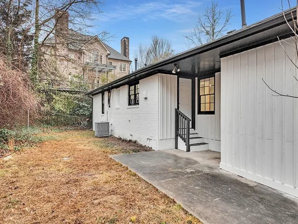 $3,500 | 1253 Dunwoody Lane Northeast, Atlanta, GA 30319