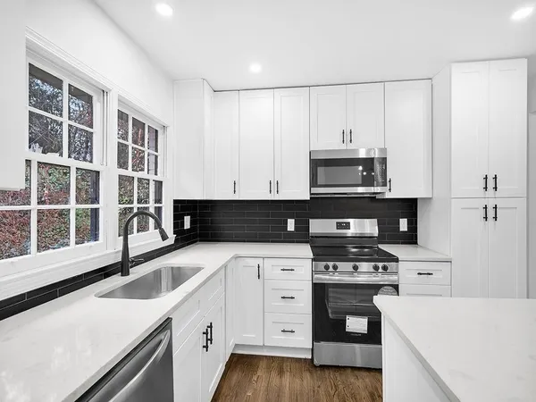 $3,500 | 1253 Dunwoody Lane Northeast, Atlanta, GA 30319