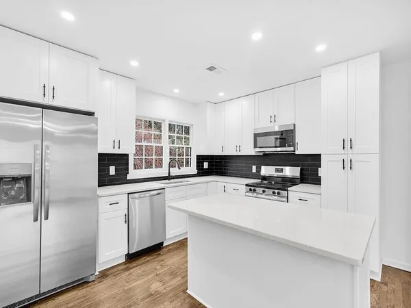 $3,500 | 1253 Dunwoody Lane Northeast, Atlanta, GA 30319