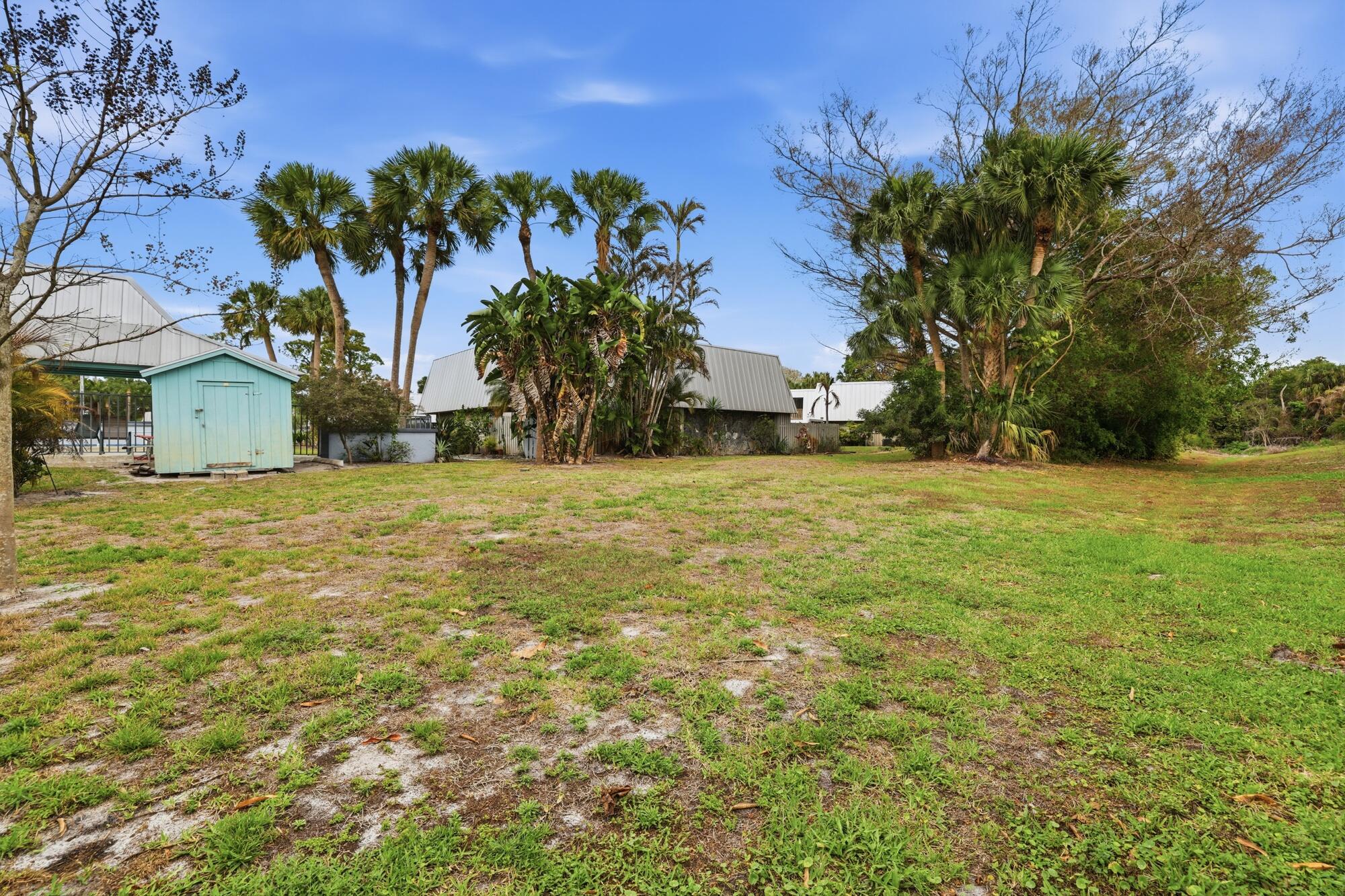 3832 Jefferson Street Stuart, FL 34997 - Photo 23 of 25 Great Common Area