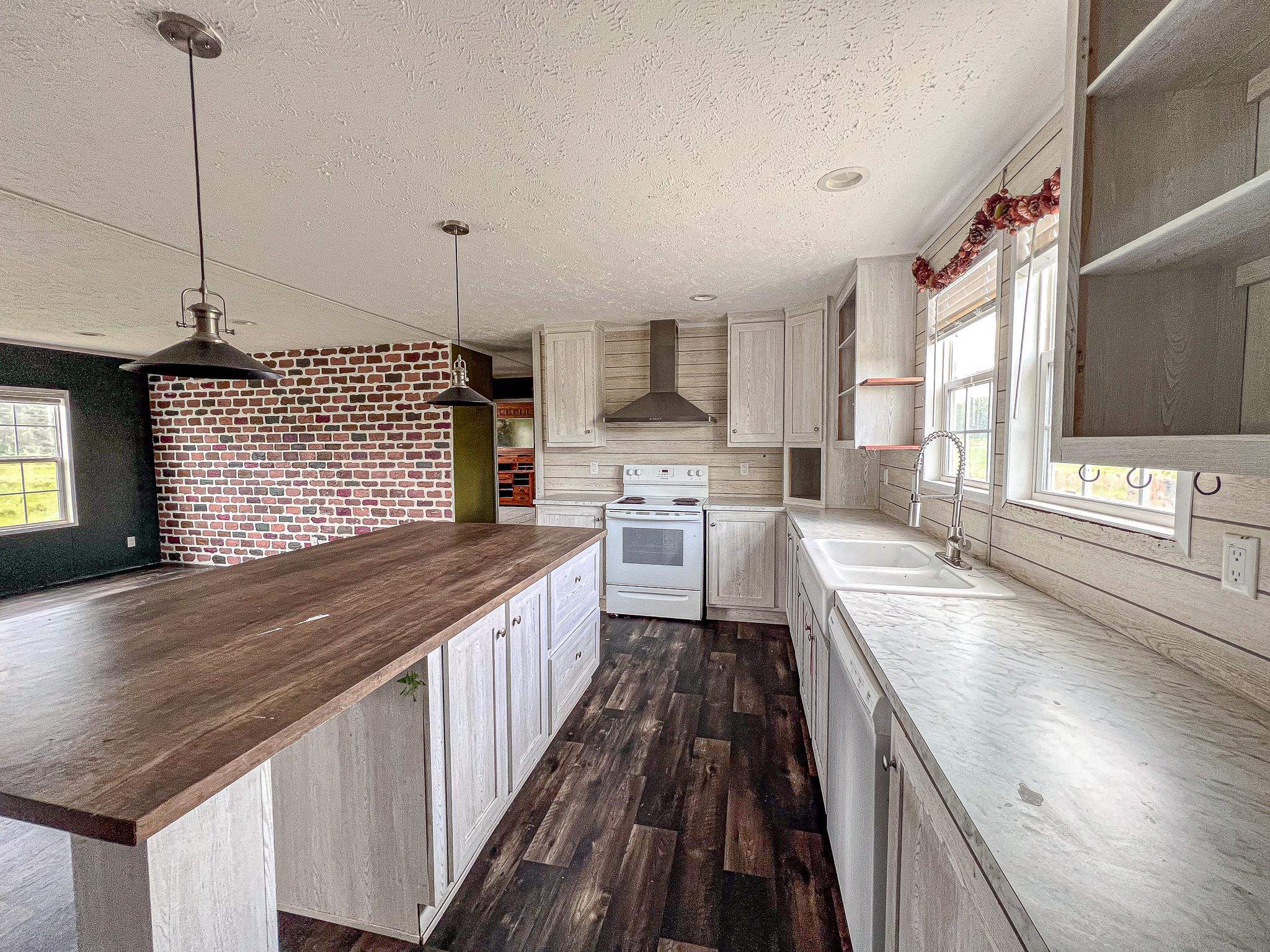 176 Old Flowers Road Hemingway, SC 29554 - Photo 10 of 55 Gallery Image 10
