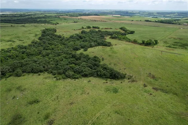 $400,500 | 57 Highway 57, Junction City, KS 66441