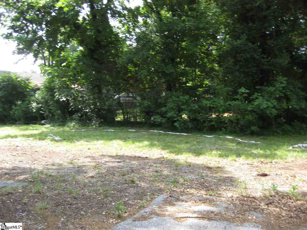 110 Loop Street Greenville, SC 29609 - Photo 4 of 19 Gallery Image 4