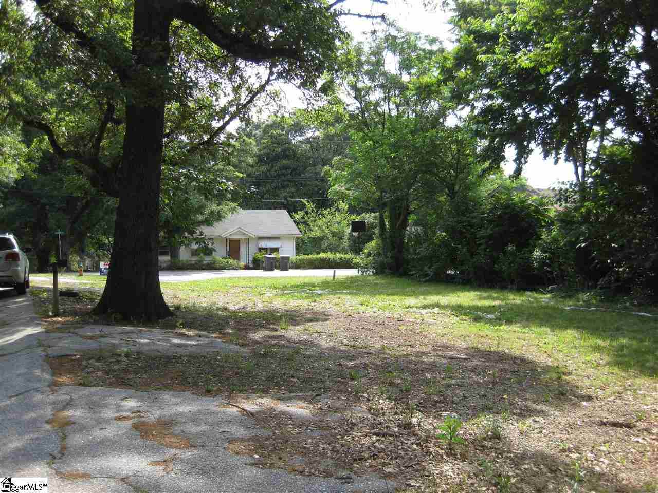 110 Loop Street Greenville, SC 29609 - Photo 7 of 19 Gallery Image 7