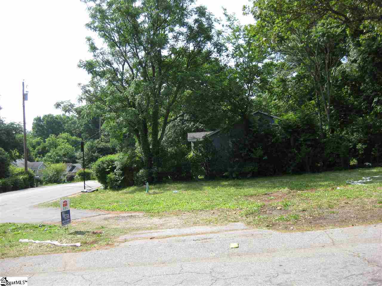 110 Loop Street Greenville, SC 29609 - Photo 10 of 19 Gallery Image 10