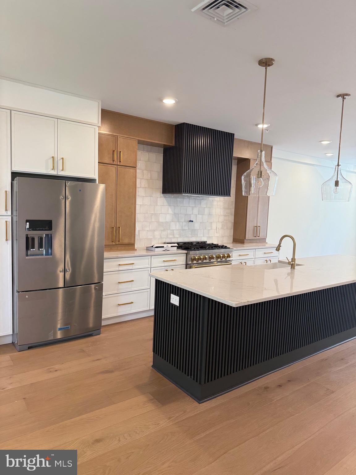 7519 Ridge Avenue Philadelphia, PA 19128 - Photo 4 of 17